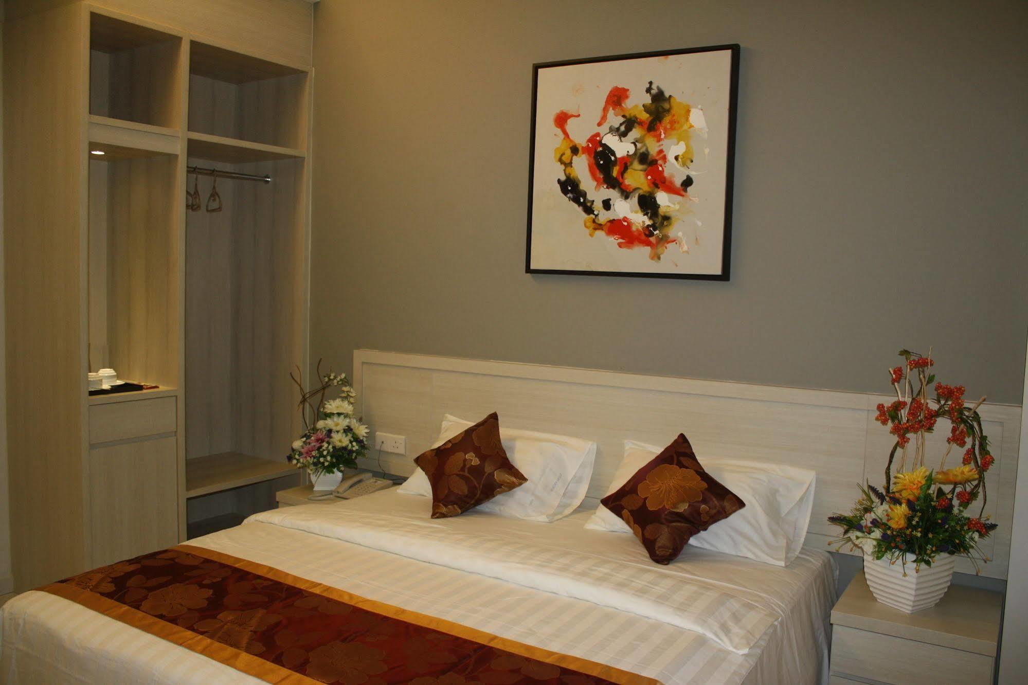 Aurora Hotel Malacca Exterior photo